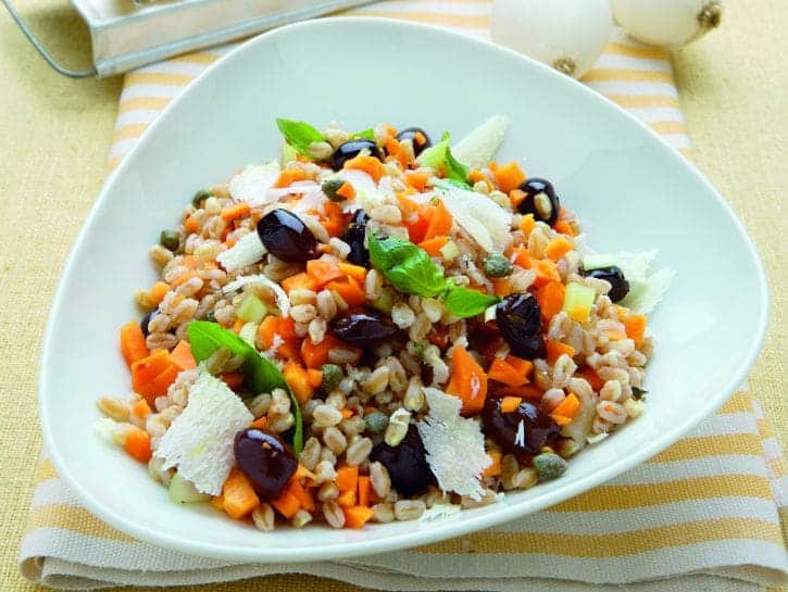 Insalata di farro multicolore